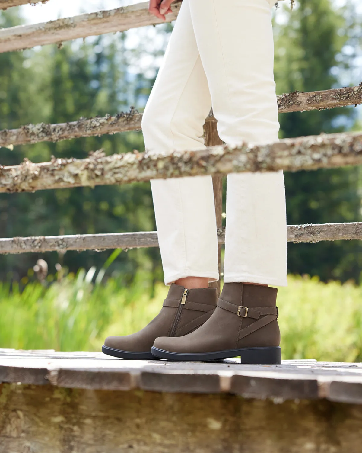 ABEO Compass Buckle Metatarsal-Women Standard | Service