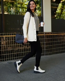 ABEO Passage Chelsea Metatarsal-Women Standard | Education