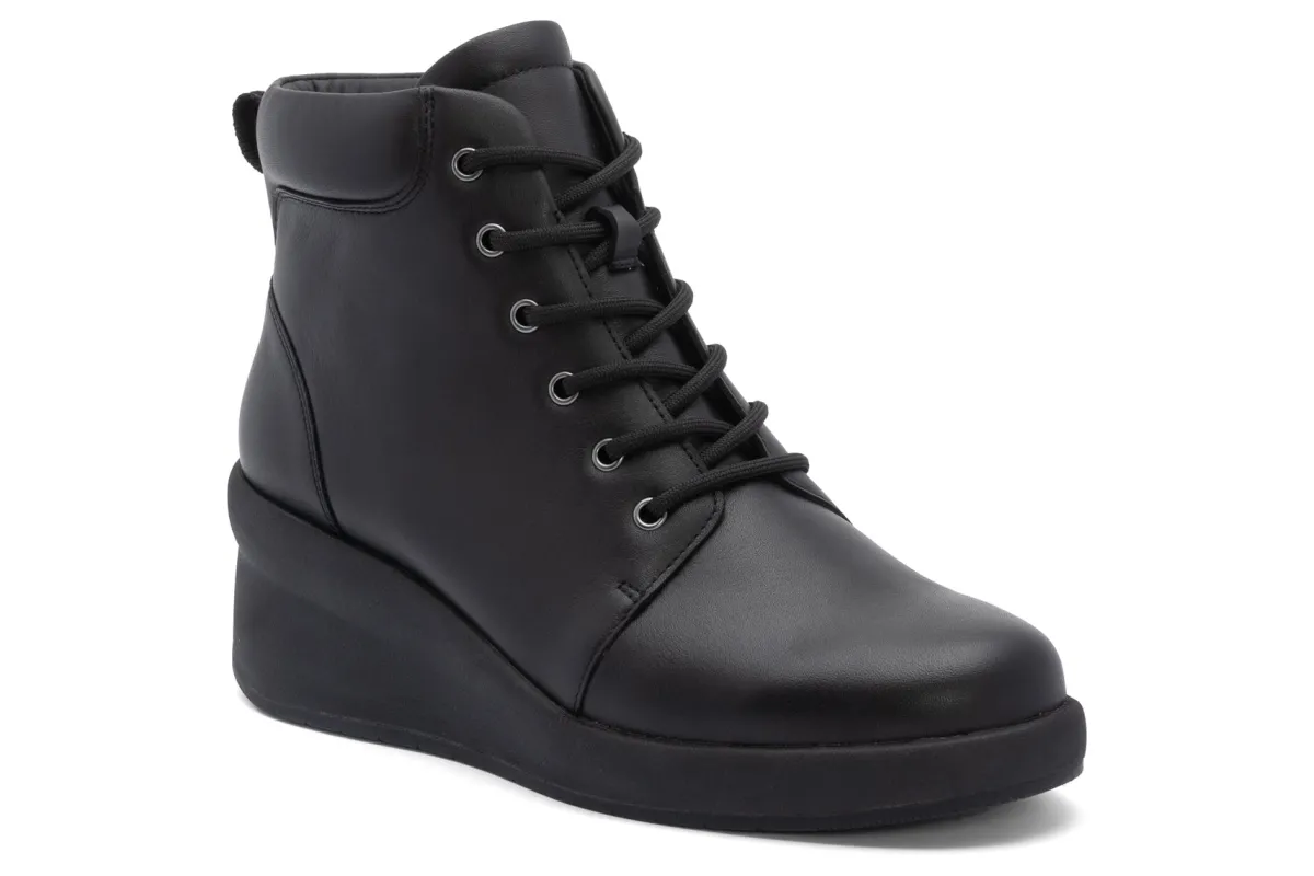 ABEO Passage Lace Up-Women Standard | Education
