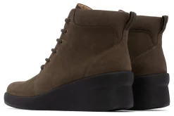 ABEO Passage Lace Up-Women Standard | Education