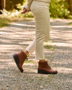 ABEO Passage Lace Up-Women Standard | Education