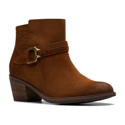 Clarks Neva Buckle-Women Wide | Standard