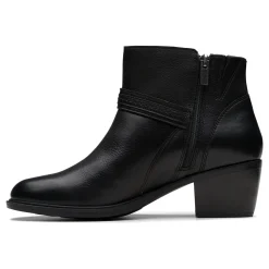 Clarks Neva Buckle-Women Wide | Standard