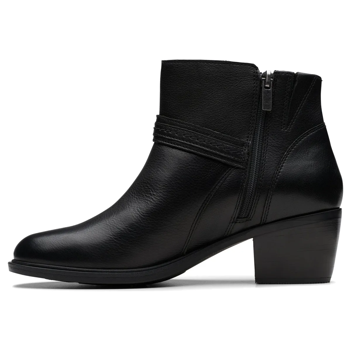 Clarks Neva Buckle-Women Wide | Standard