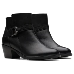 Clarks Neva Buckle-Women Wide | Standard