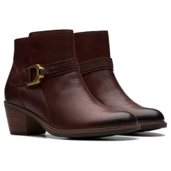 Clarks Neva Buckle-Women Wide | Standard