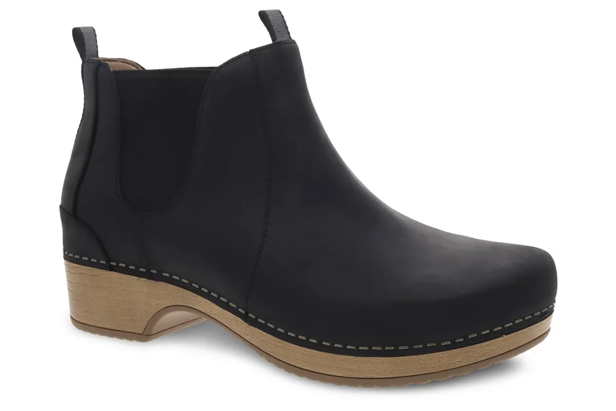 Dansko Becka-Women Standard | Education