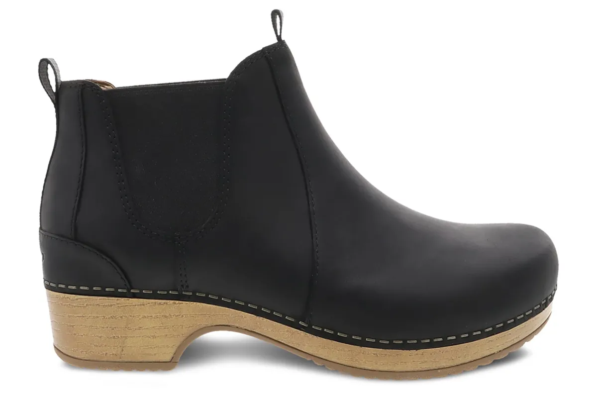 Dansko Becka-Women Standard | Education