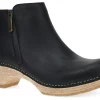 Dansko Lizanne-Women Standard | Education
