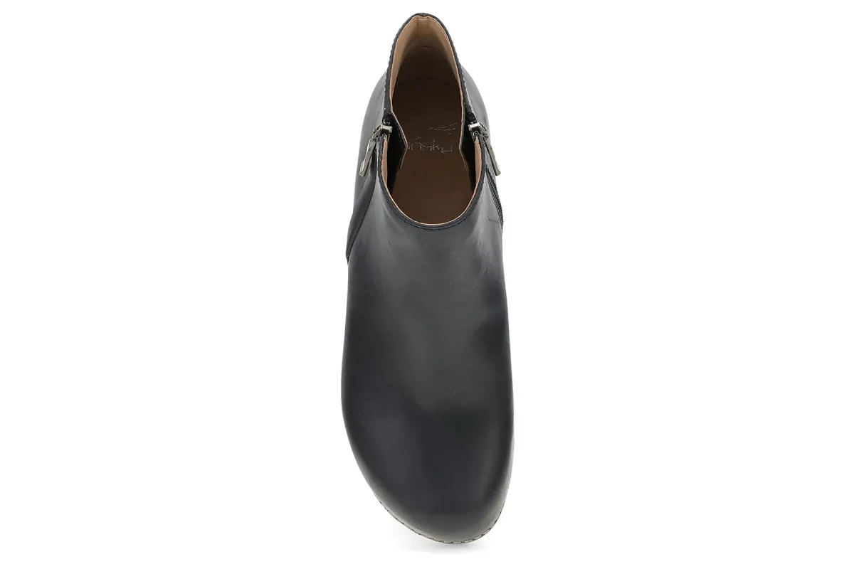Dansko Lizanne-Women Standard | Education