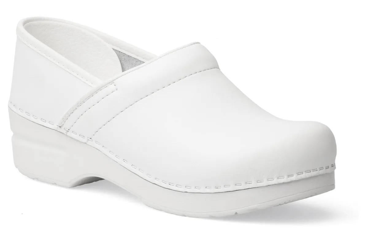 Dansko Pro-Women Standard | Narrow