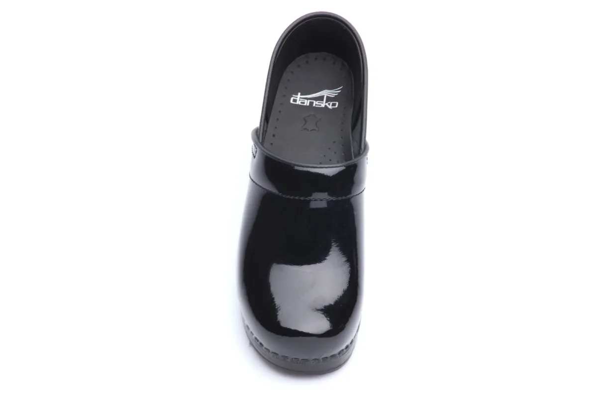 Dansko Pro-Women Standard | Narrow