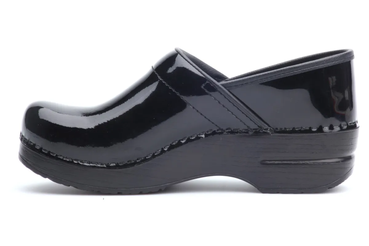 Dansko Pro-Women Standard | Narrow