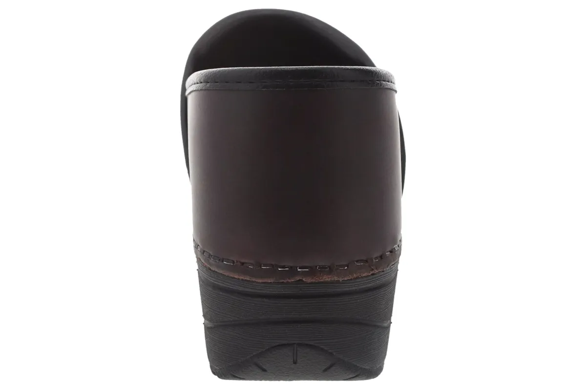 Dansko Pro XP 2.0- Medium | Clogs