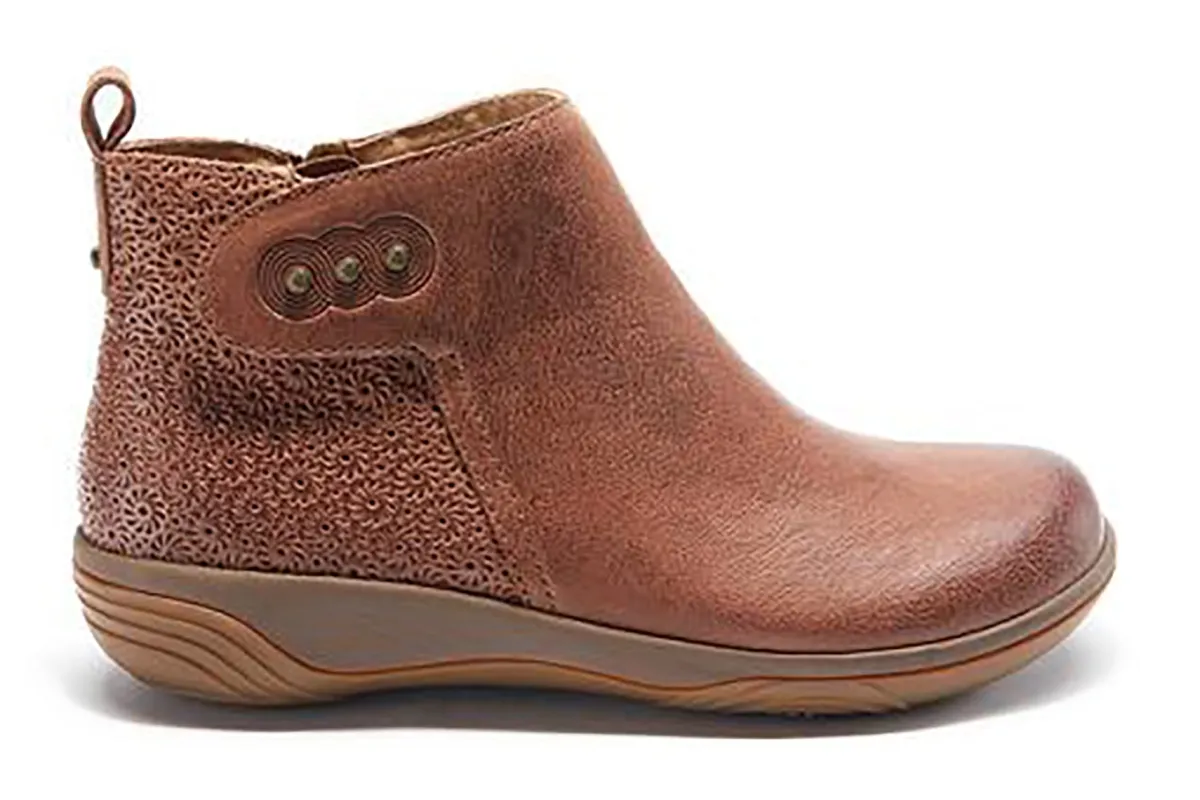 Halsa Footwear Althea-Women Standard | Wide