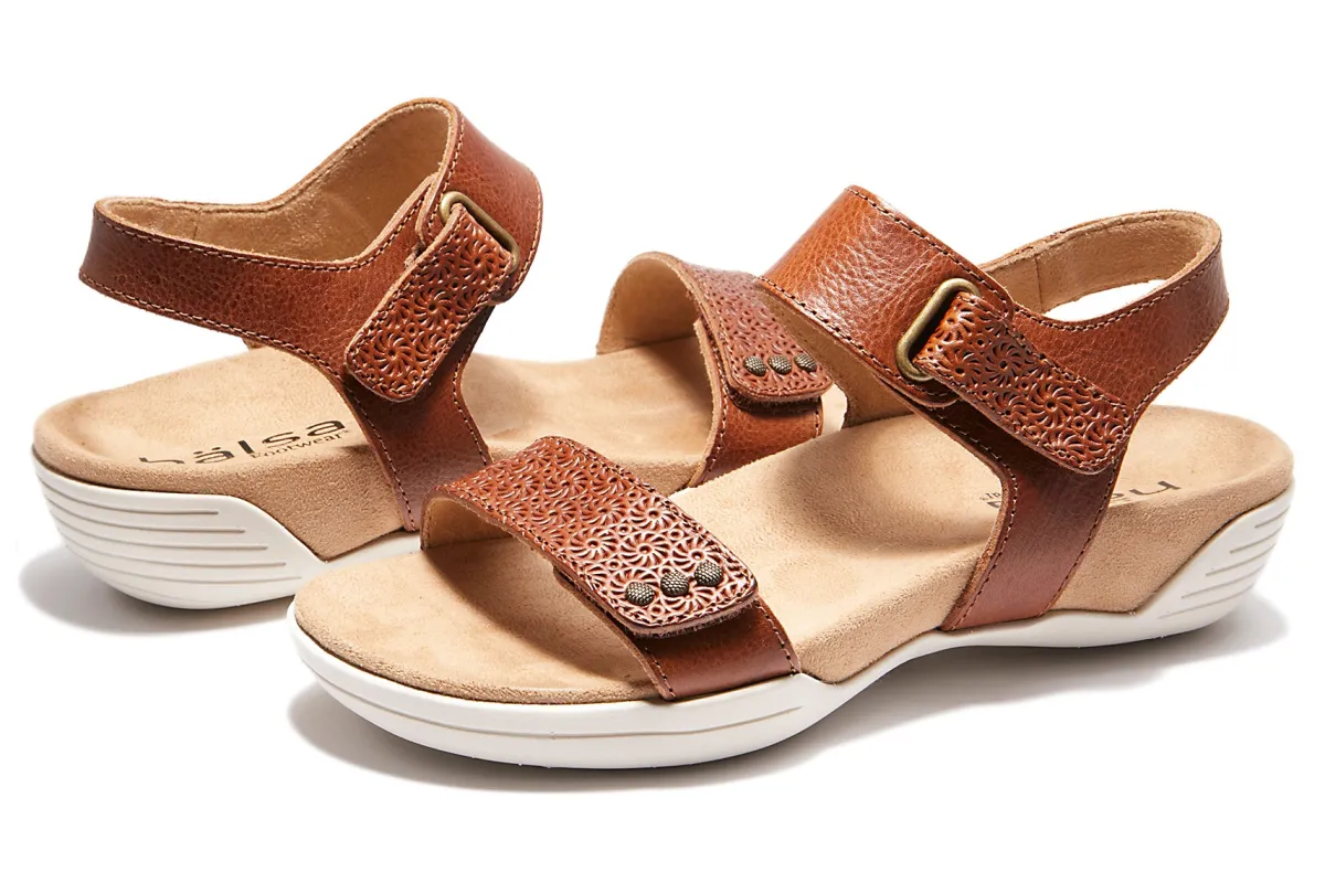 Halsa Footwear Dominica-Women Wide | Standard