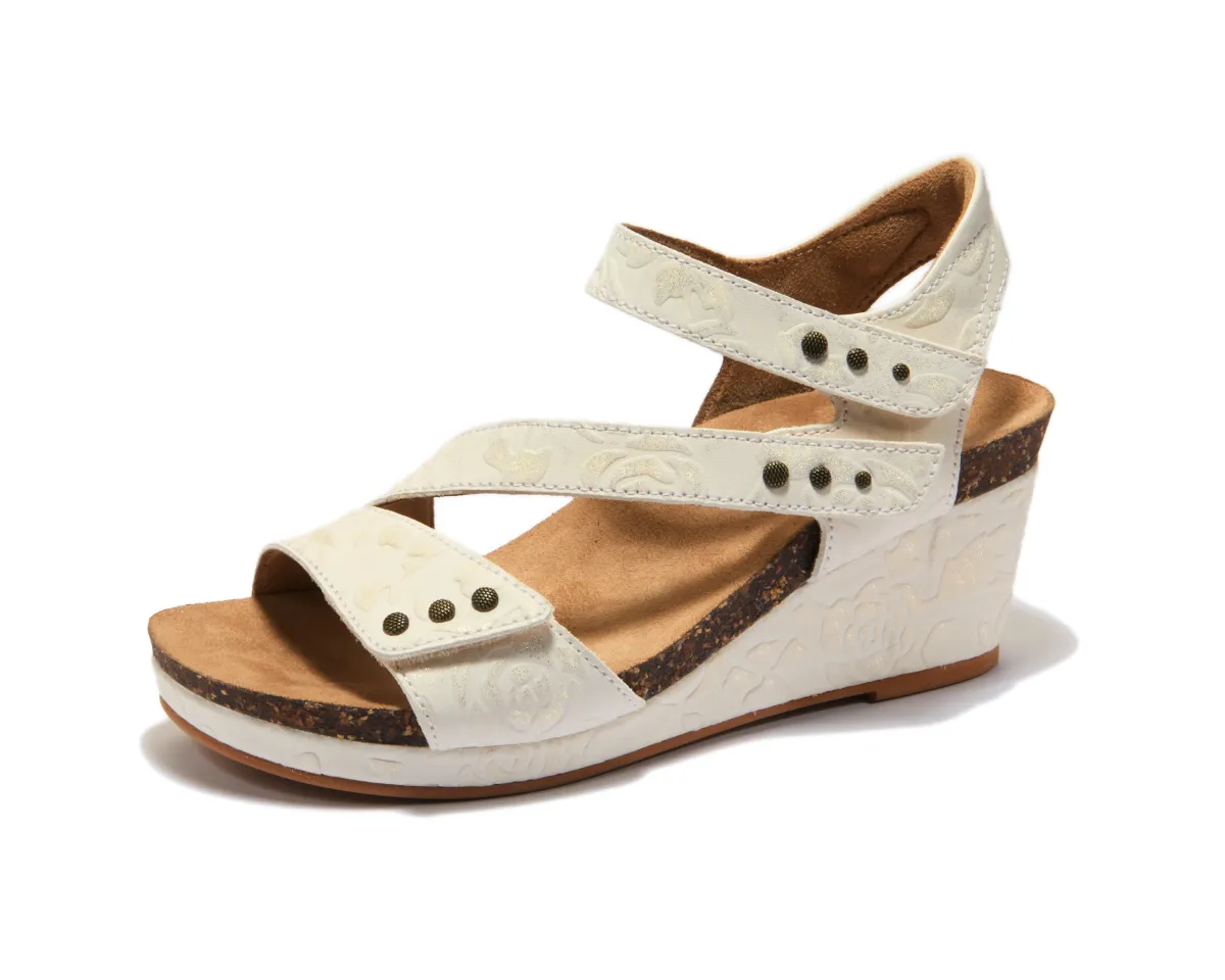 Halsa Footwear Giselle-Women Wide | Standard