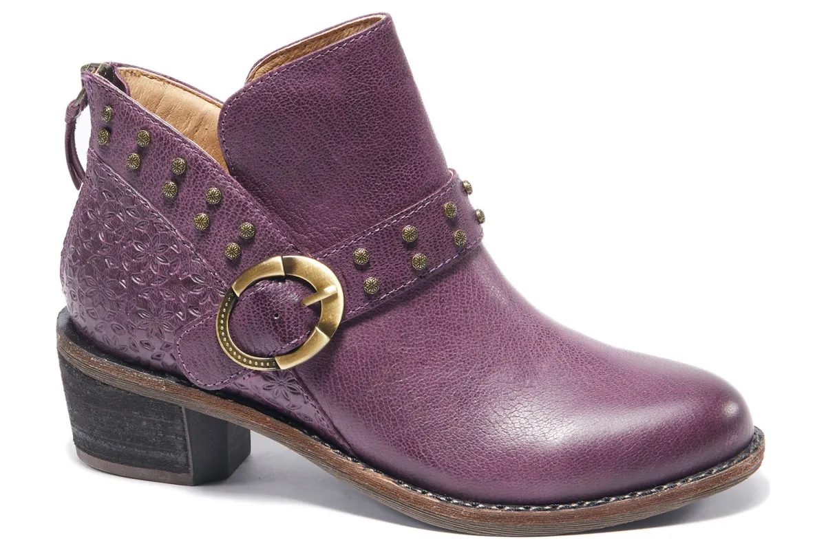 Halsa Footwear Melania-Women Standard | Wide