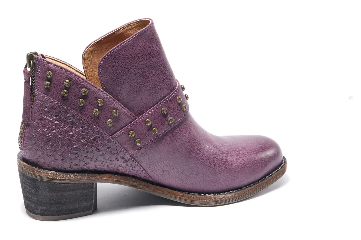 Halsa Footwear Melania-Women Standard | Wide