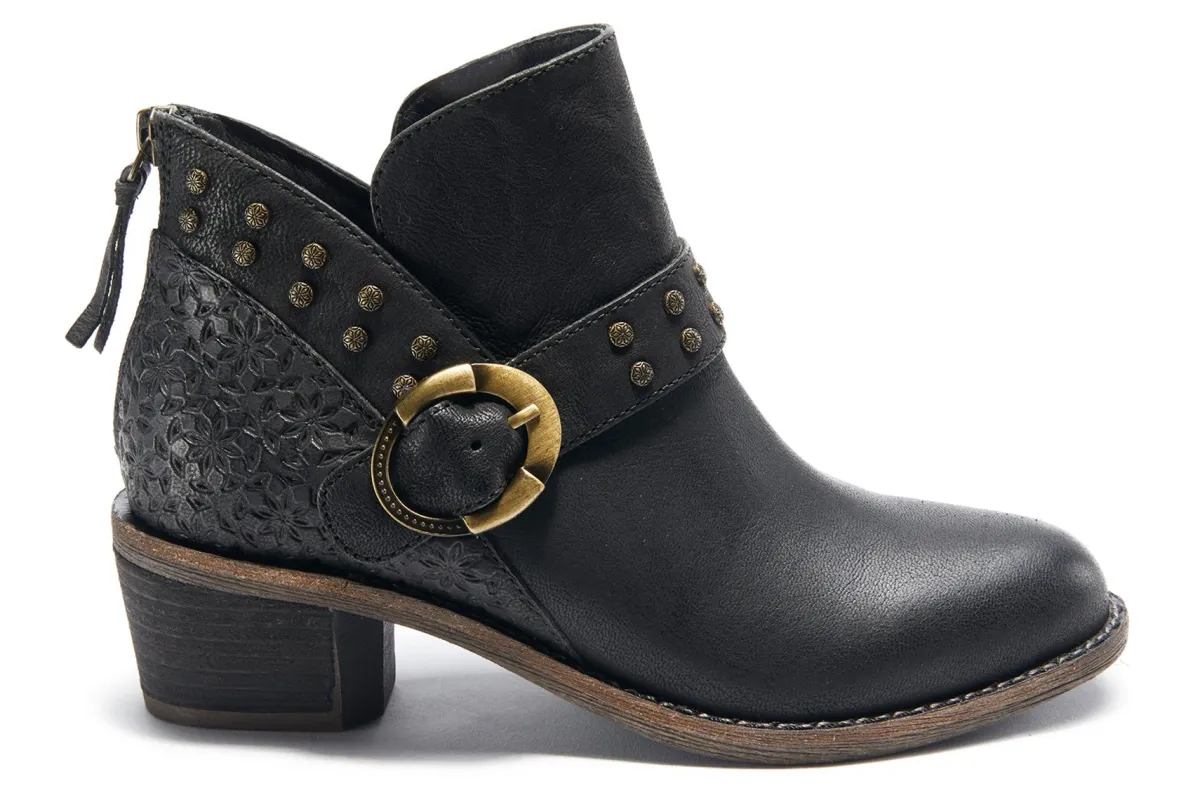 Halsa Footwear Melania-Women Standard | Wide