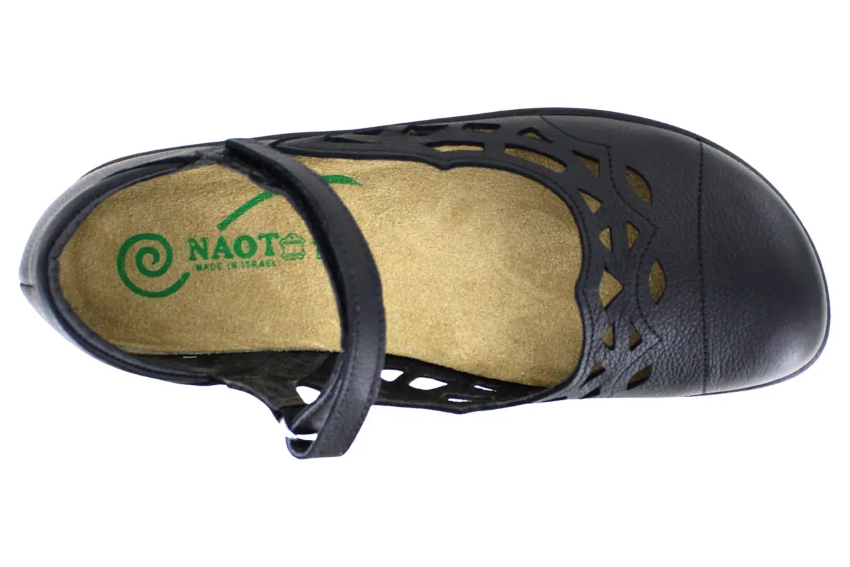 Naot Agathis-Women Standard | Education