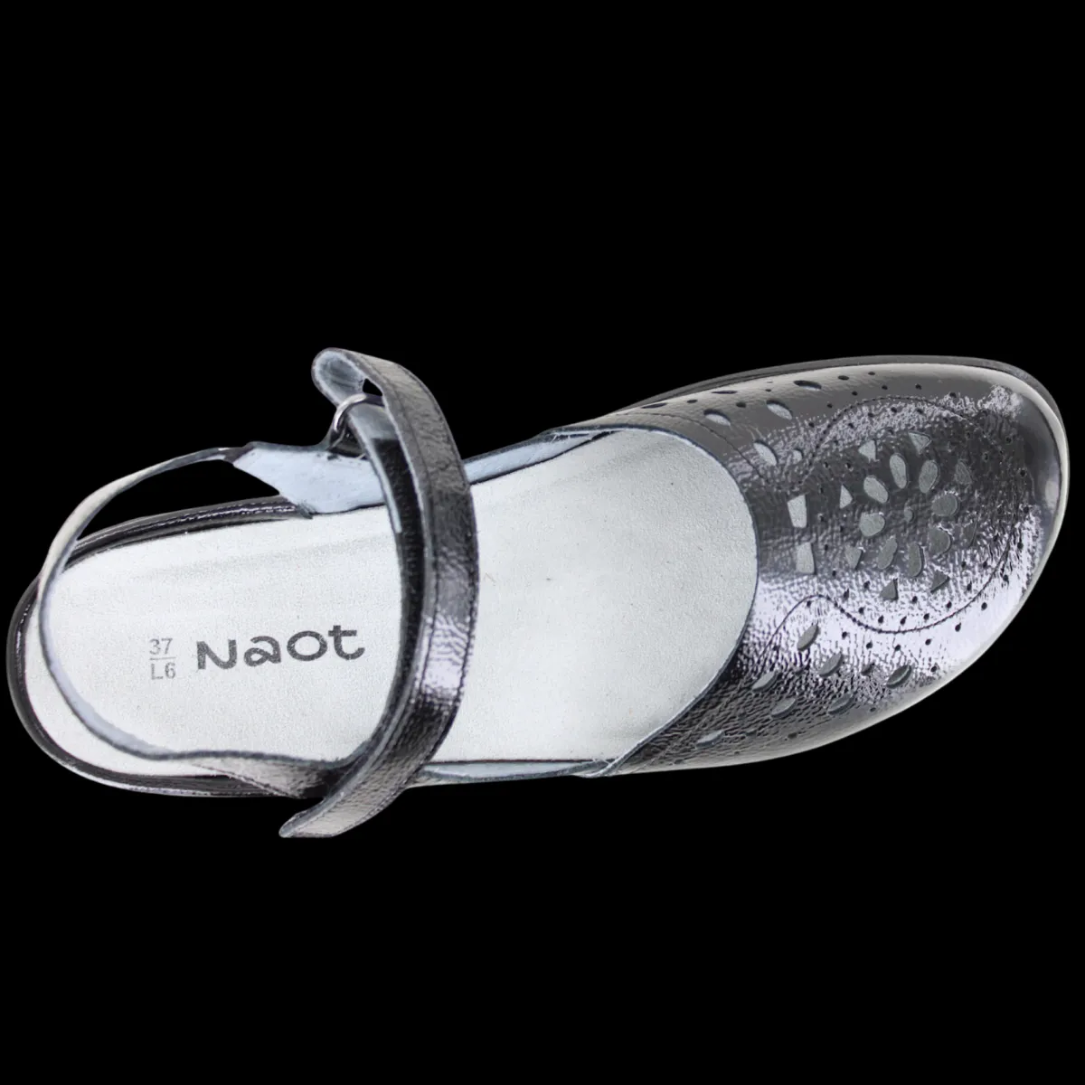 Naot Arataki-Women Standard | Education