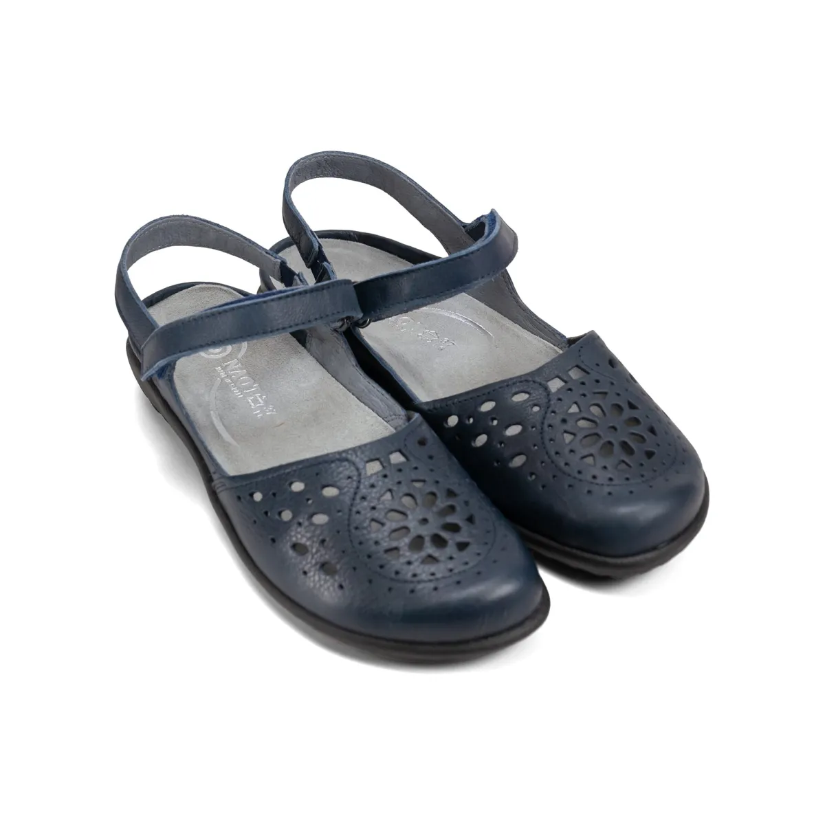 Naot Arataki-Women Standard | Education