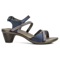 Naot Innovate-Women Standard | Office