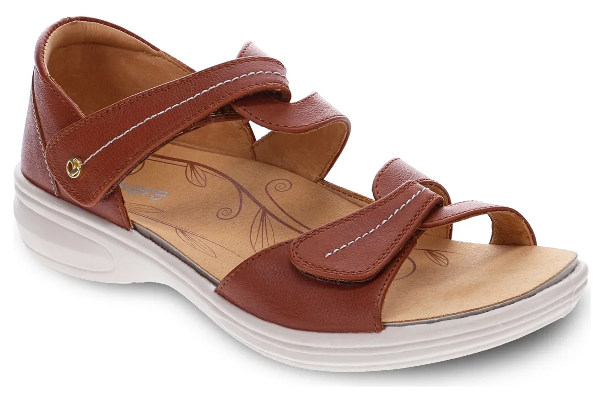 Revere Geneva-Women Standard | Wide