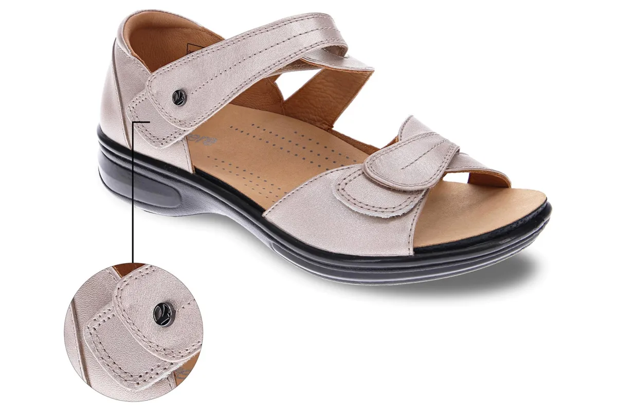 Revere Geneva-Women Standard | Wide
