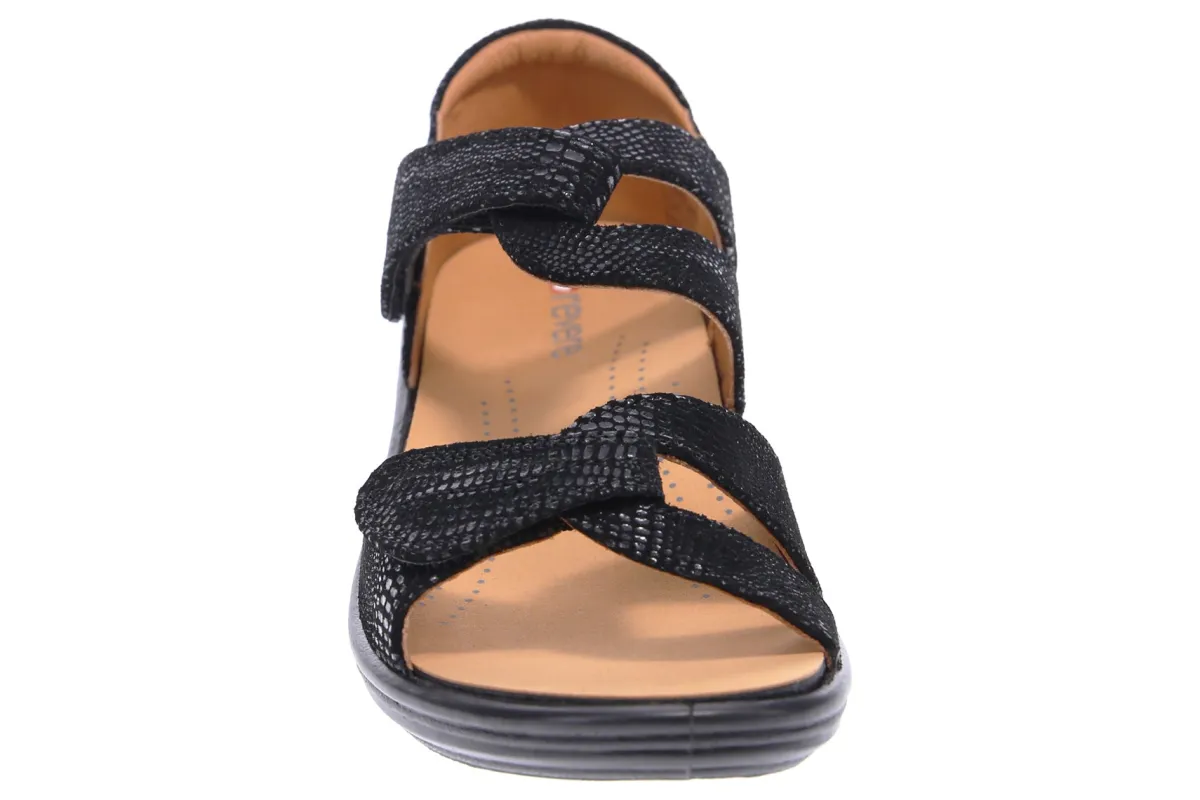 Revere Geneva-Women Standard | Wide