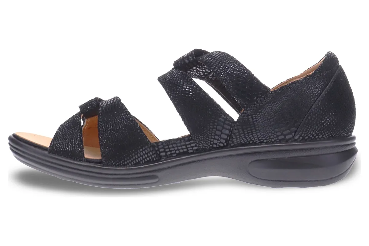 Revere Geneva-Women Standard | Wide