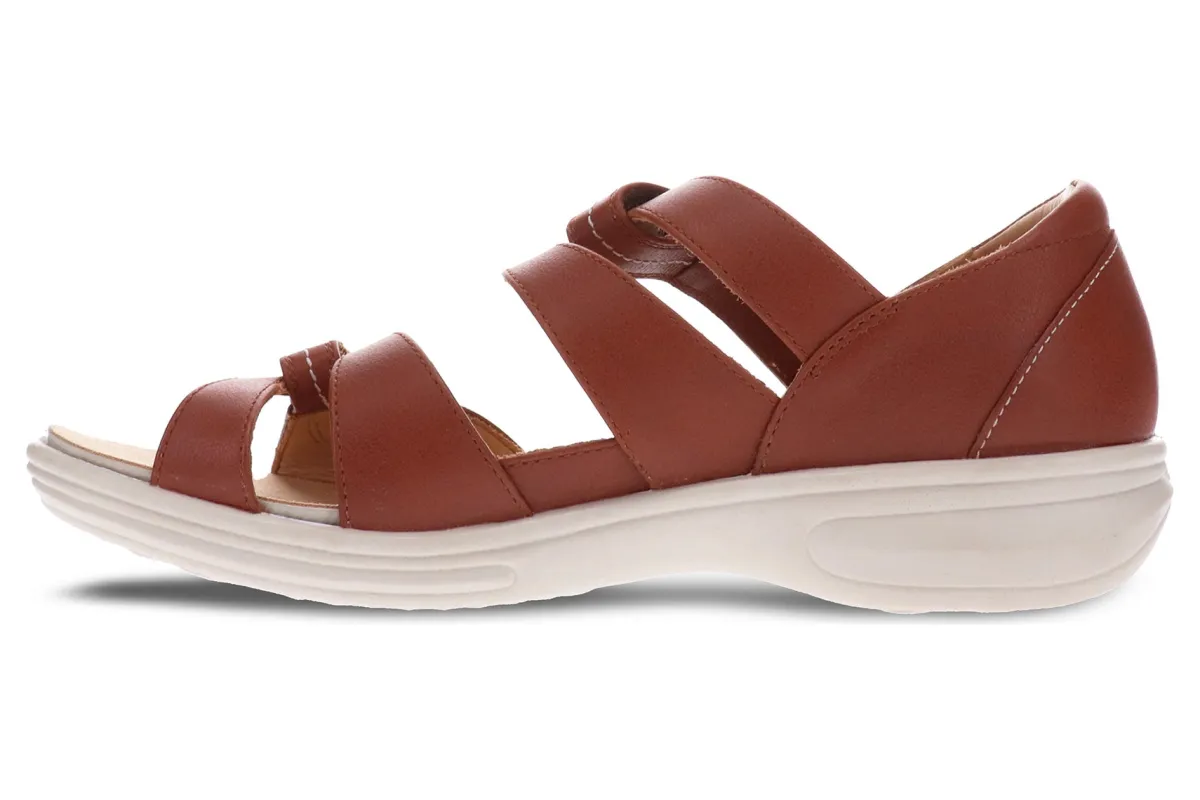 Revere Geneva-Women Standard | Wide