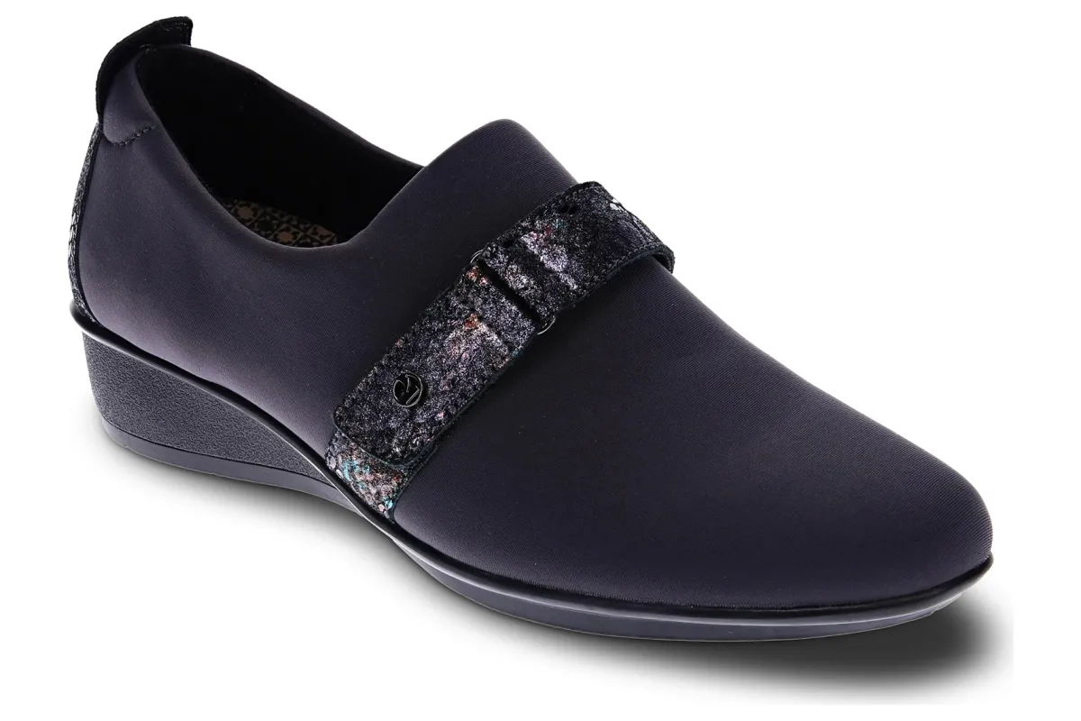 Revere Genoa-Women Standard | Wide
