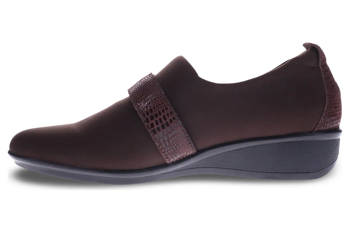 Revere Genoa-Women Standard | Wide
