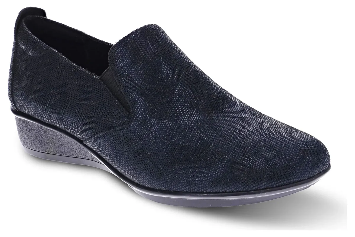 Revere Jamaica-Women Wide | Standard