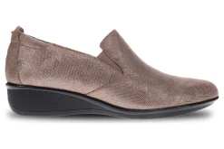 Revere Jamaica-Women Wide | Standard