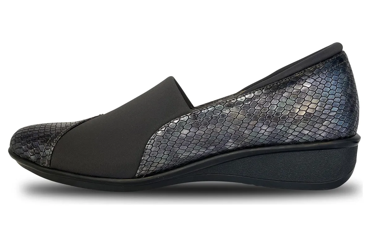 Revere Naples-Women Wide | Standard