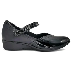 Revere Narita-Women Wide | Standard