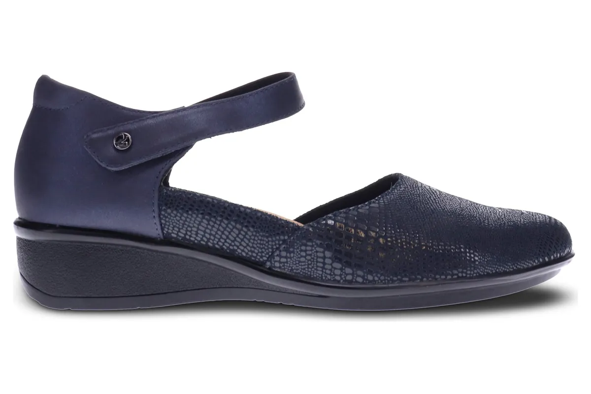 Revere Osaka-Women Wide | Standard