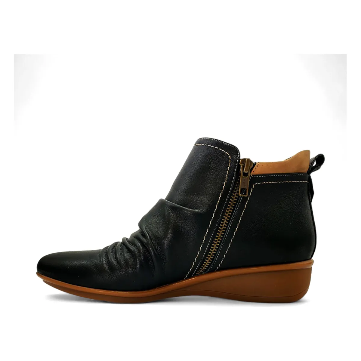 Revere Plymouth-Women Wide | Standard