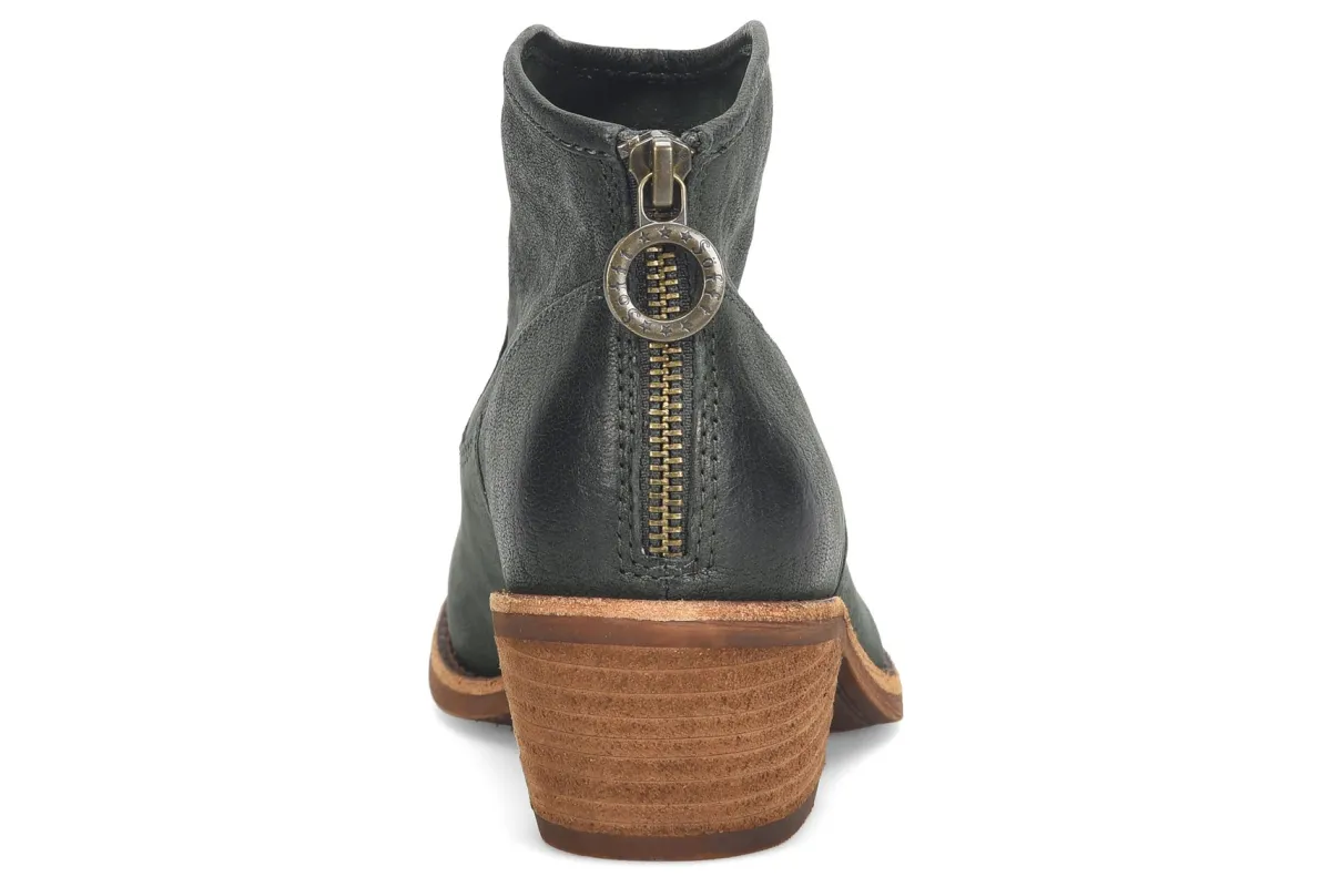 Sofft Aisley-Women Standard | Education