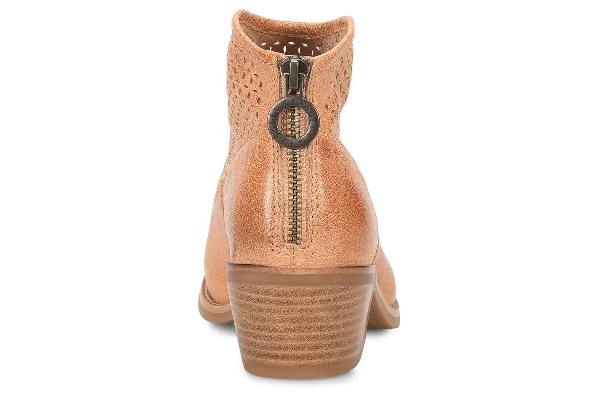 Sofft Aisley Perf-Women Standard | Education