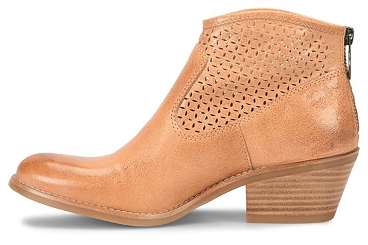 Sofft Aisley Perf-Women Standard | Education