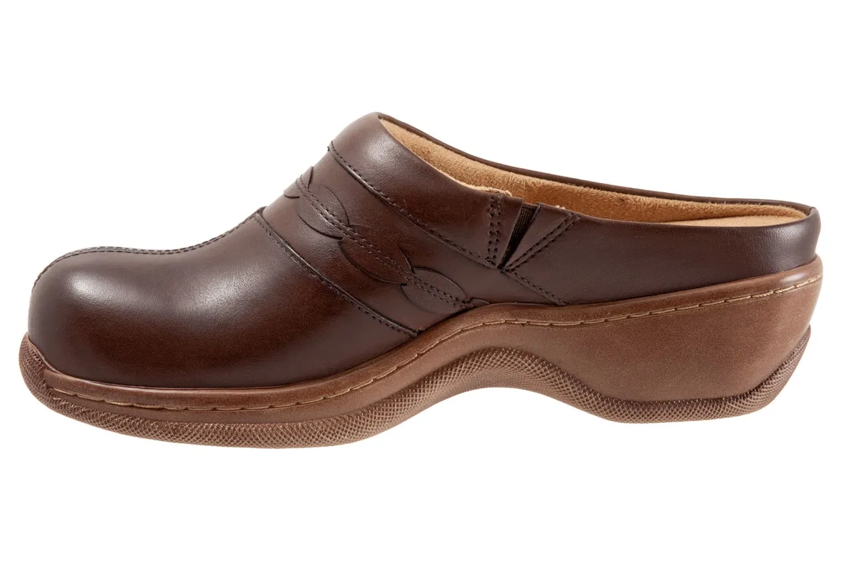 Softwalk Amber-Women Wide | Clogs