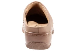 Softwalk Amber-Women Wide | Clogs