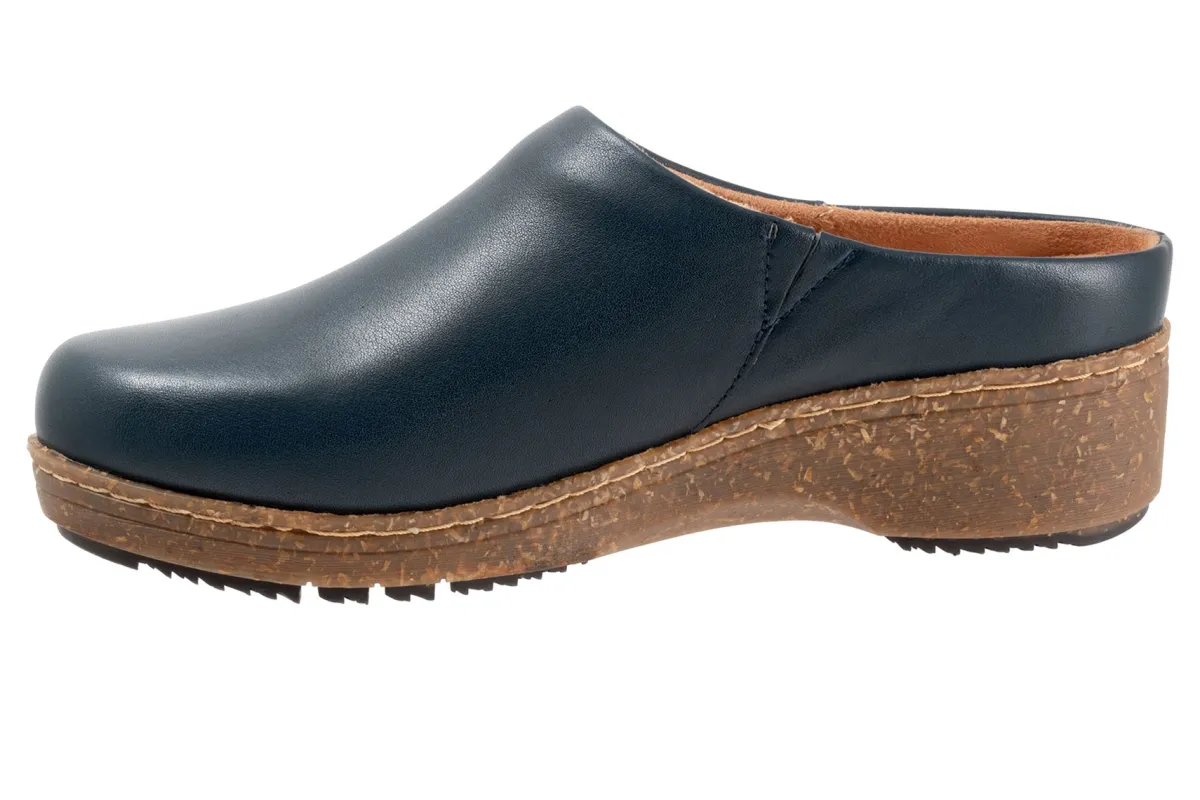 Softwalk Arvada-Women Standard | Extra Wide
