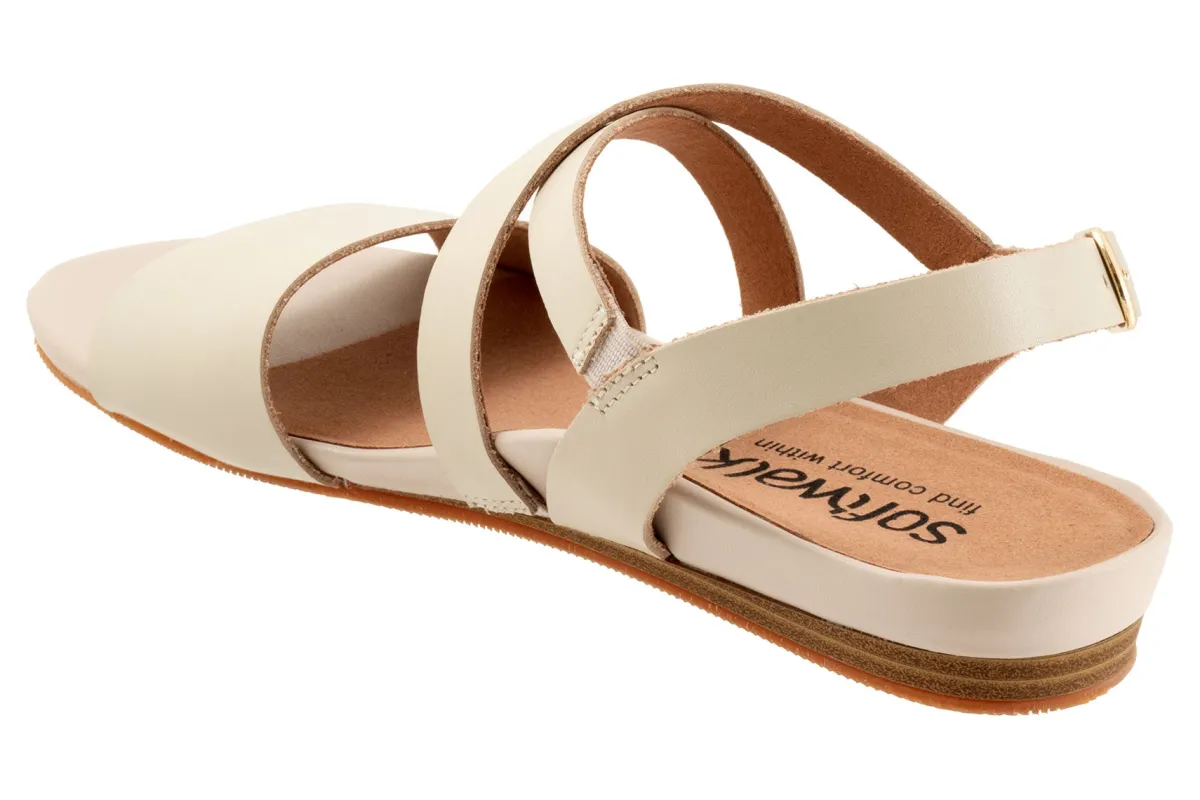 Softwalk Cali-Women Wide | Standard