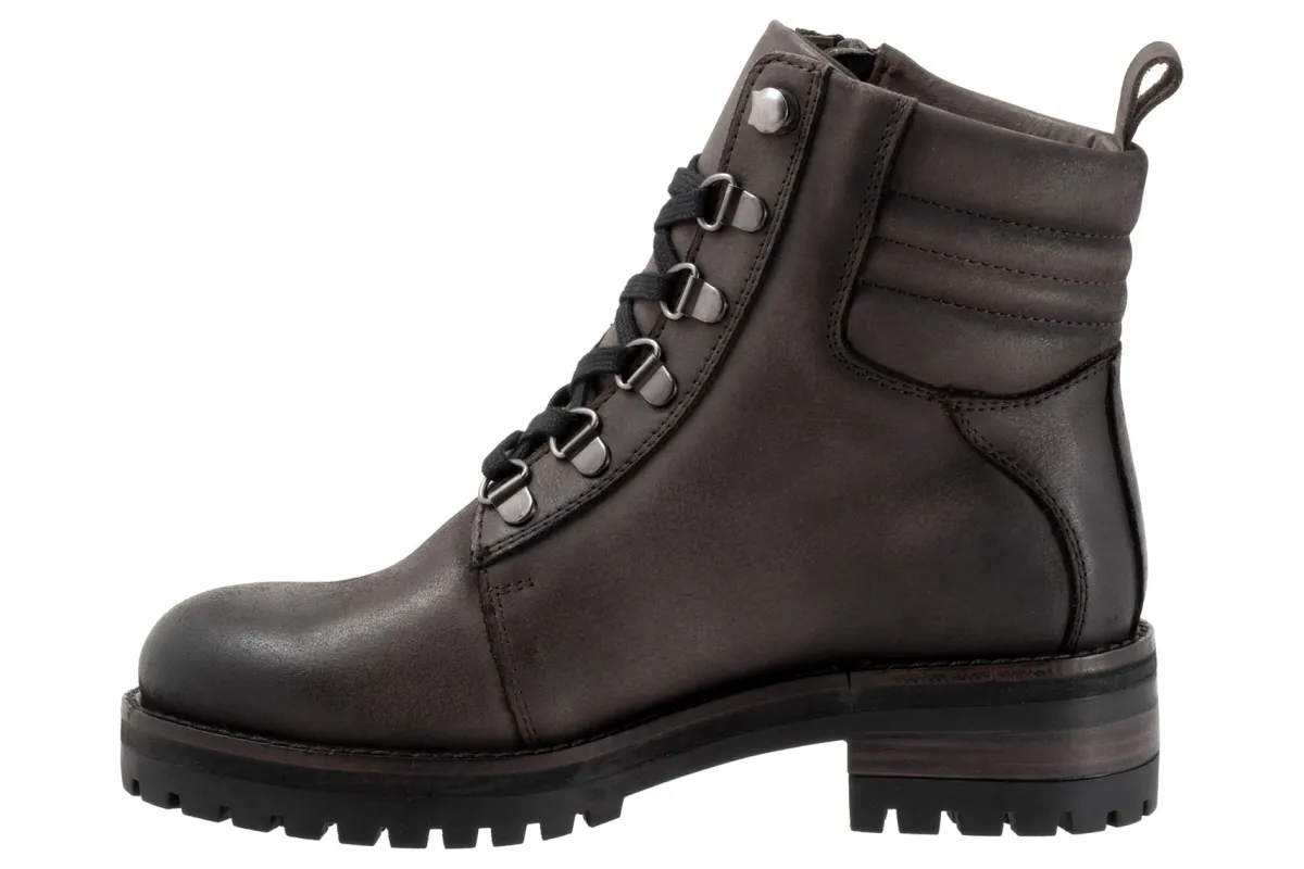 Softwalk Everett-Women Wide | Standard