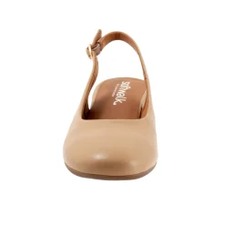 Softwalk Largo-Women Wide | Standard